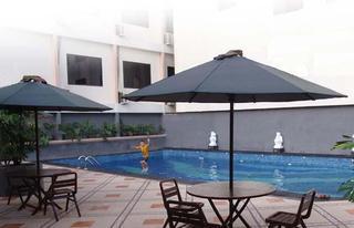 Amans Hotel Ambon Exteriör bild