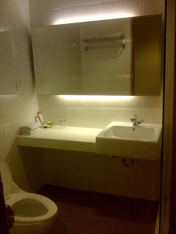 Amans Hotel Ambon Rum bild